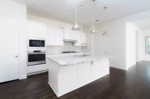 Austin, TX 78739,6708 Kalahari DR