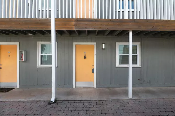 Austin, TX 78722,2401 Manor RD #114
