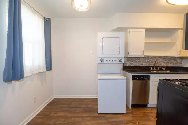 Austin, TX 78722,2401 Manor RD #114
