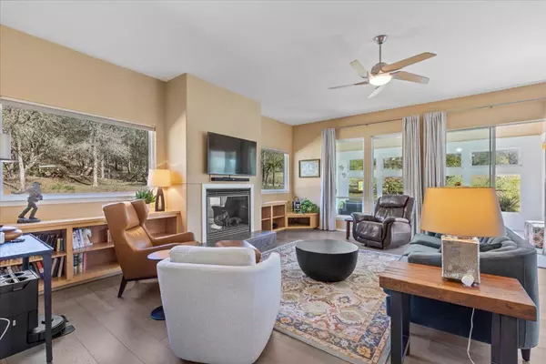 Bastrop, TX 78602,204 Kahana LN