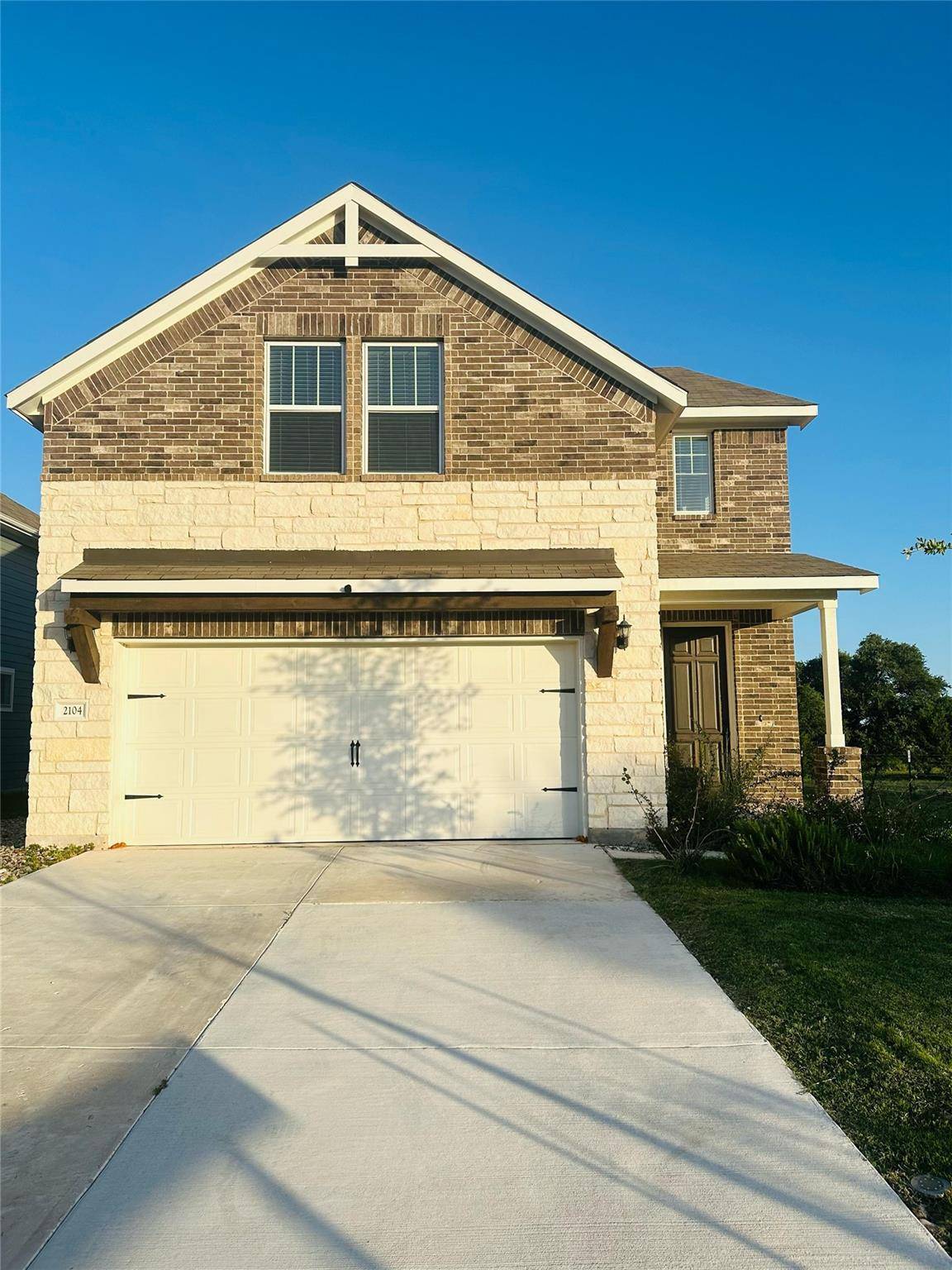 2104 Cantonata DR, Leander, TX 78641