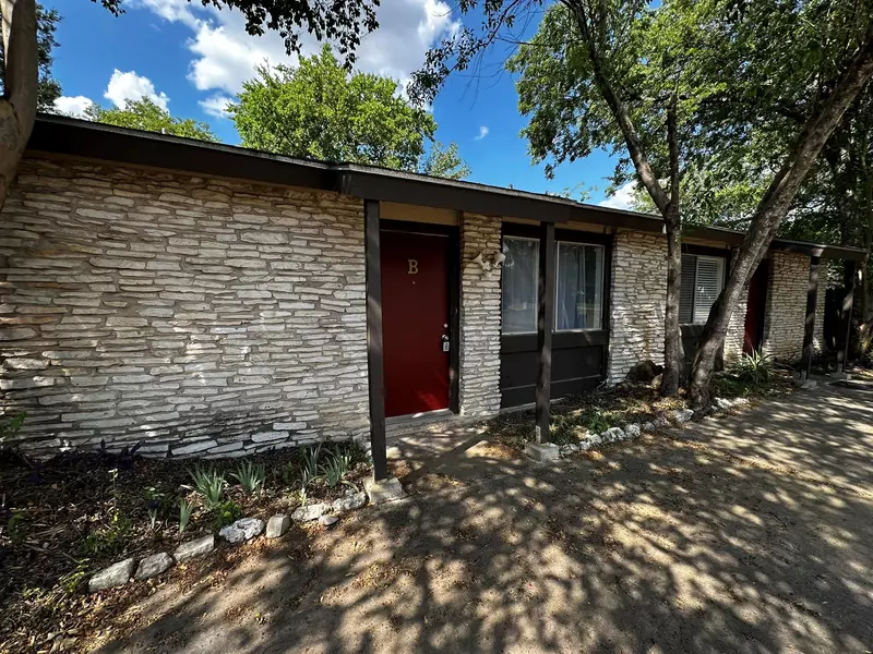 310 Craigmont DR #B, Austin, TX 78745