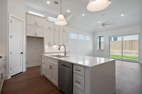 Buda, TX 78610,365 San Saba DR