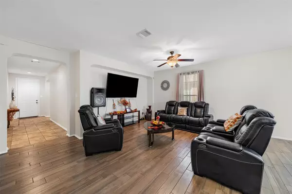 Temple, TX 76502,1070 Lonesome Oak DR
