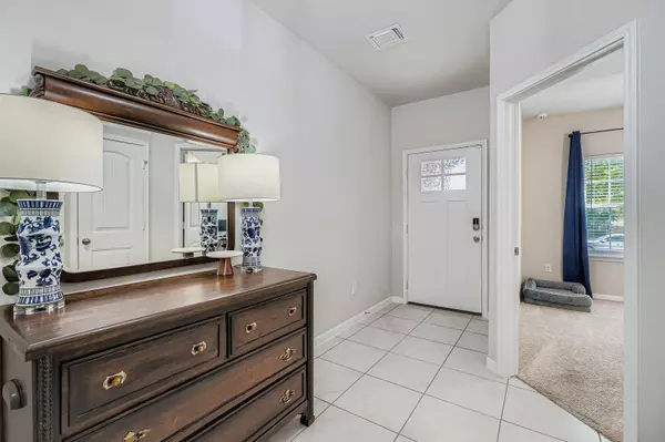 Austin, TX 78744,7008 Branrust DR