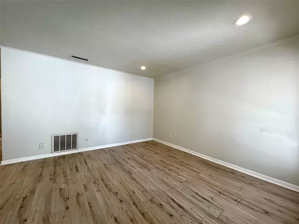 Austin, TX 78701,1005 W Martin Luther King Jr BLVD #B