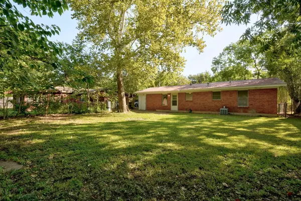 Austin, TX 78745,4704 S Forest DR