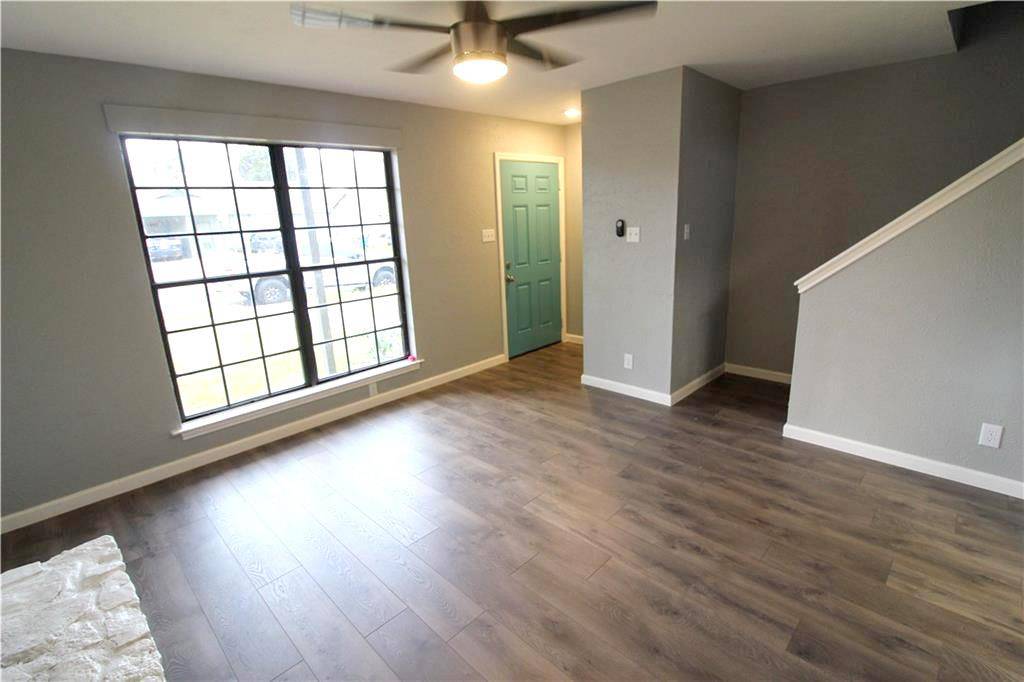 Del Valle, TX 78617,9606 Night Star DR #B