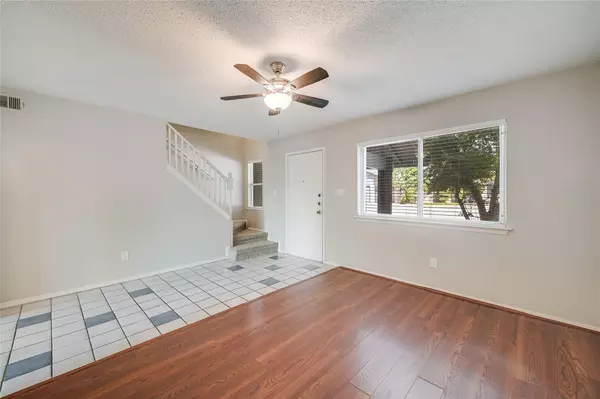 Austin, TX 78744,5913 Little Creek TRL