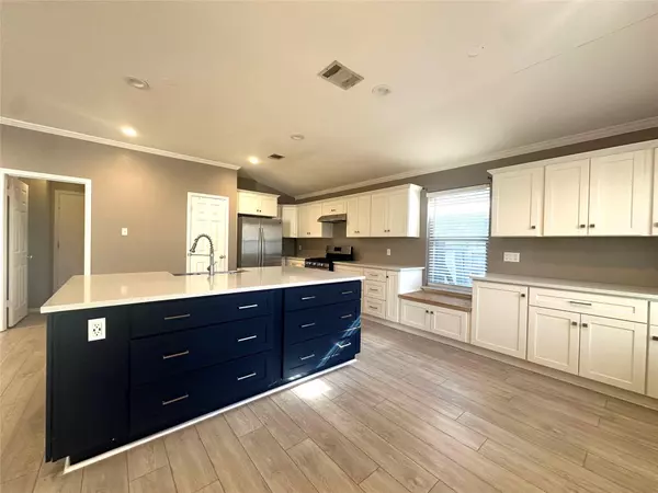 Cedar Park, TX 78613,1333 Rosie LN