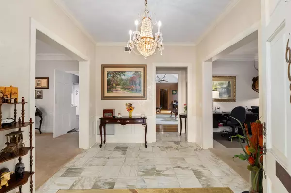 Schulenburg, TX 78956,608 Bohlmann Ave