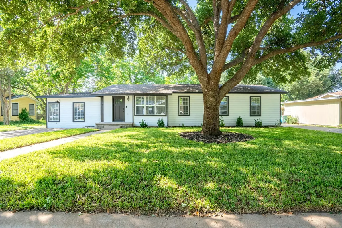 Taylor, TX 76574,908 Kent ST