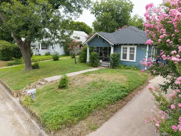 Taylor, TX 76574,1111 McLain ST