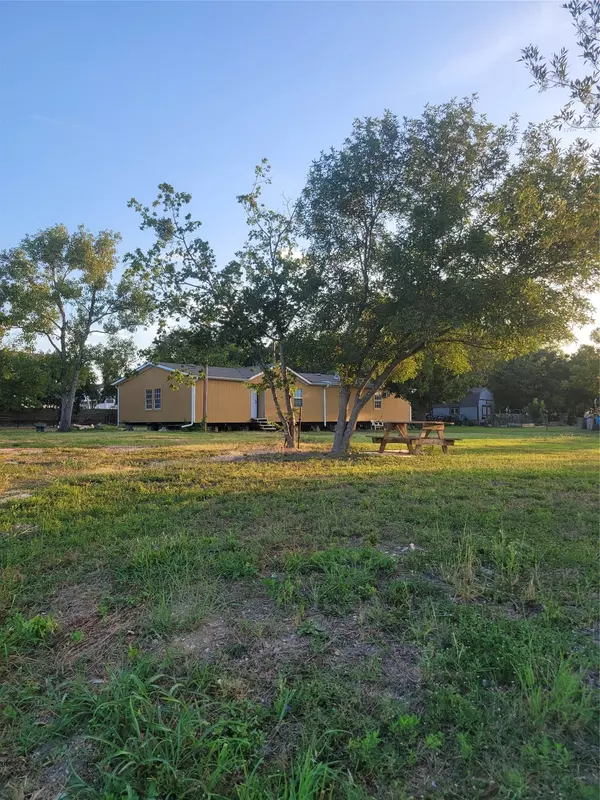 Buda, TX 78610,175 Sandoval