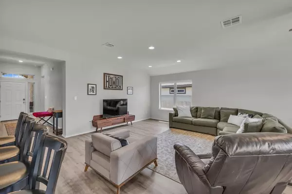 San Marcos, TX 78666,116 Gray Wolf DR