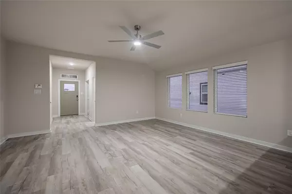 Elgin, TX 78621,13816 Tucker Hedge PASS