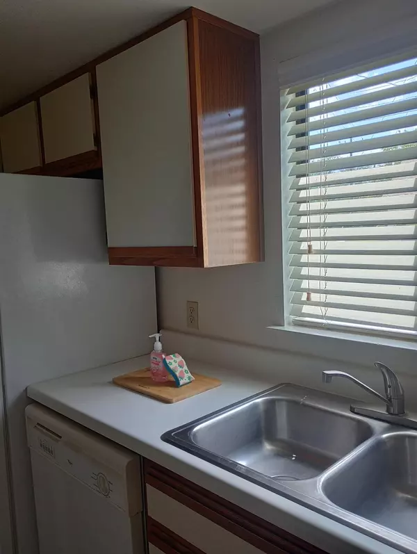 Lockhart, TX 78644,728 W San Antonio ST #106 A