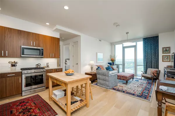 222 West Ave #2710, Austin, TX 78701