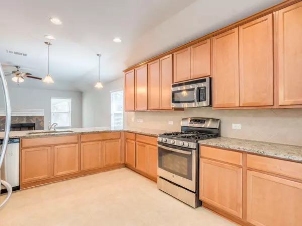 Buda, TX 78610,225 Razzmatazz TRL