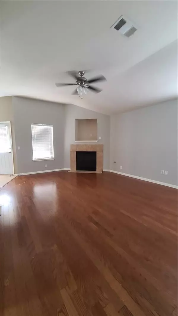 Austin, TX 78724,14913 Arizona Oak LN