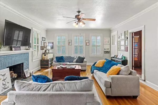 Bartlett, TX 76511,1543 W Clark ST