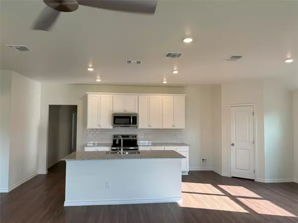 Jarrell, TX 76537,501 Double Vision RD