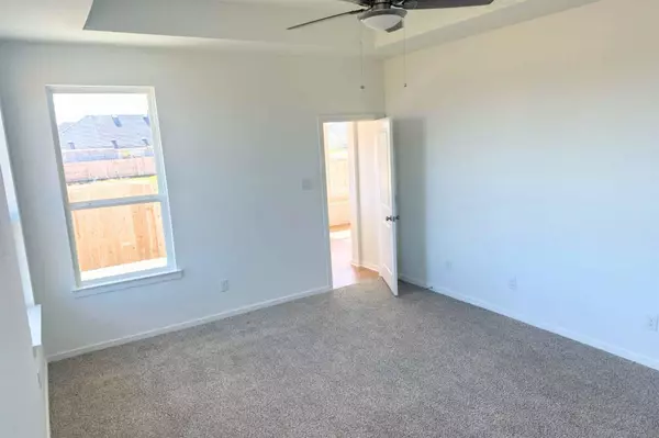 Elgin, TX 78621,13821 Tucker Hedge PASS