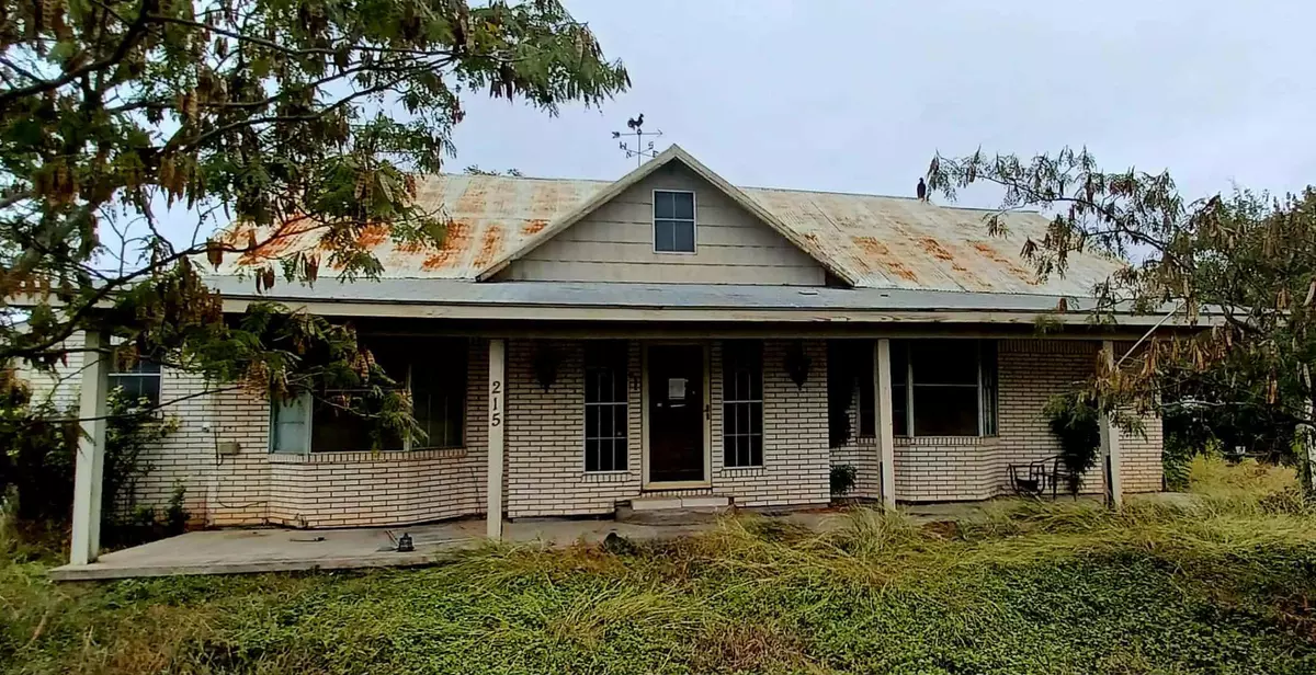 Lott, TX 76656,215 N 8th ST