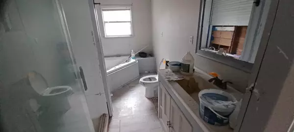 Lott, TX 76656,215 N 8th ST