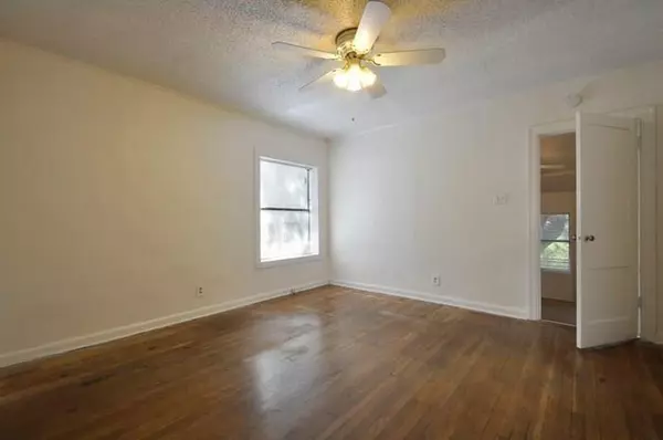 Austin, TX 78705,911 Duncan LN
