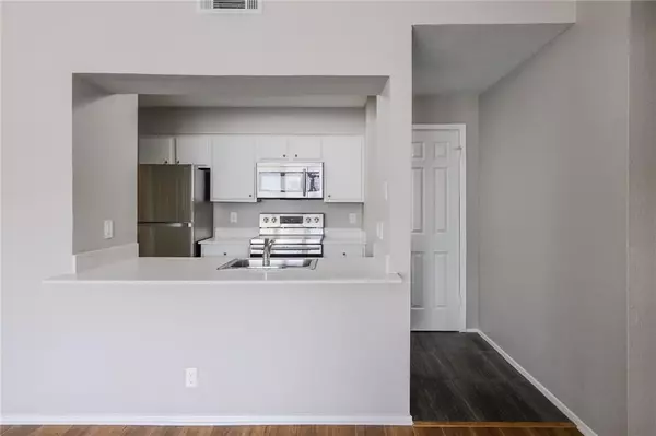 Austin, TX 78705,807 W 25th ST #206