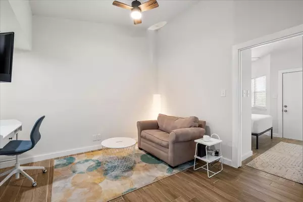 Austin, TX 78705,3316 Guadalupe ST #310
