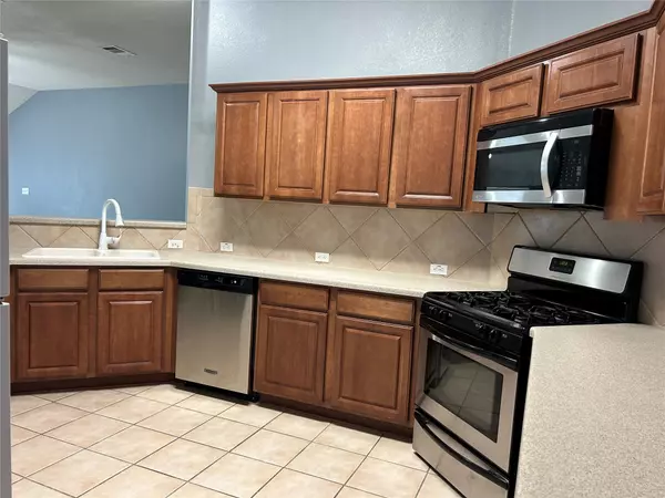 Kyle, TX 78640,126 Carriage WAY