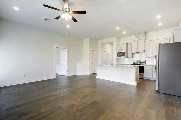 Austin, TX 78727,13501 Metric BLVD #20