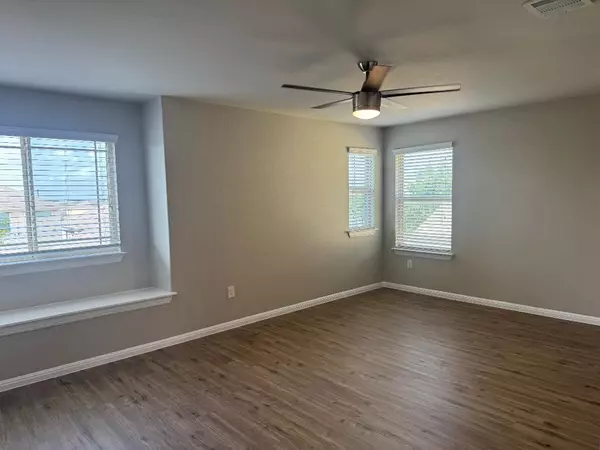 Buda, TX 78610,232 Triumph RD