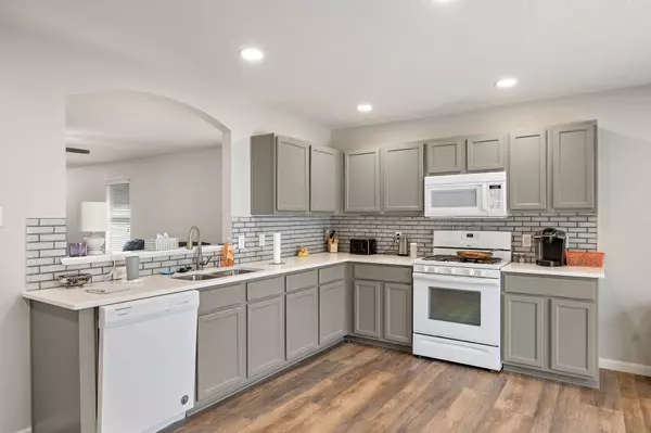 Hutto, TX 78634,304 Paige BND