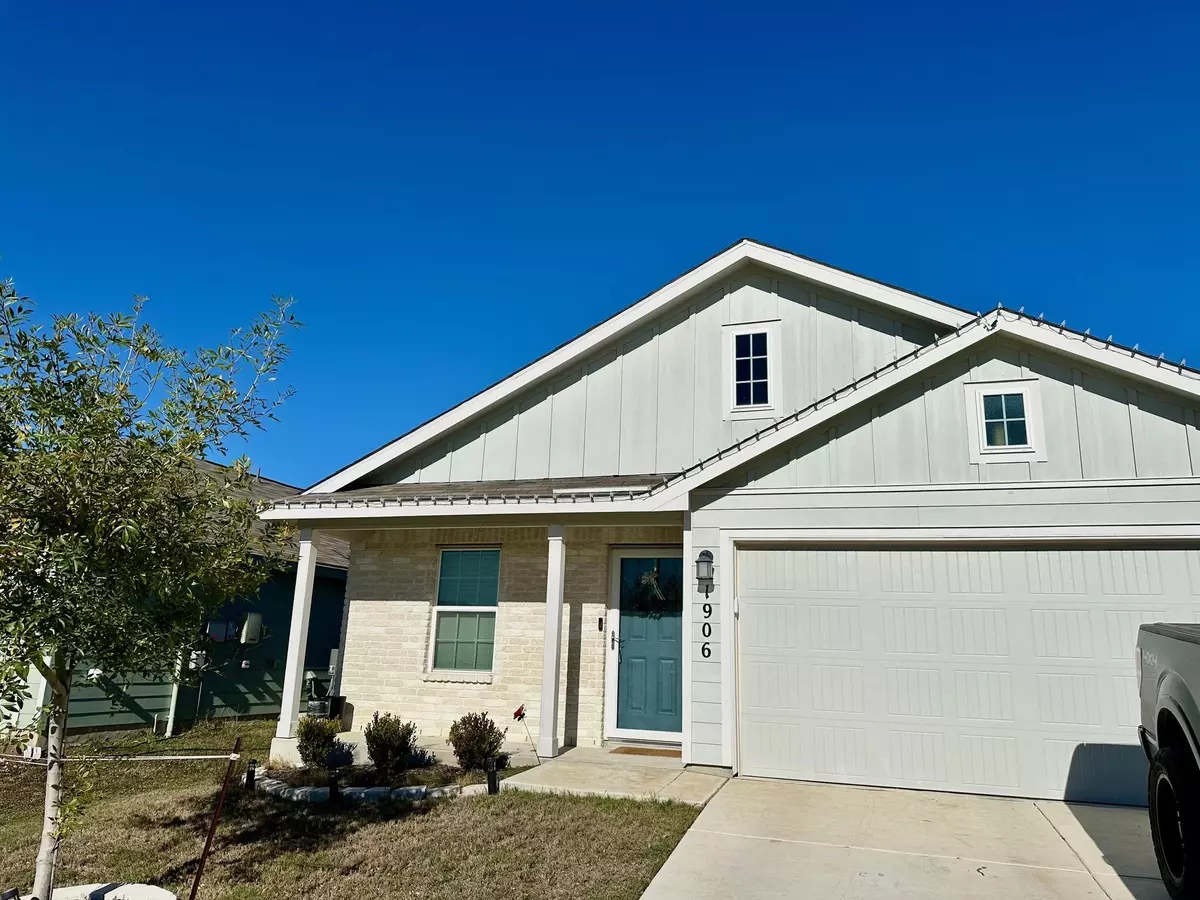 New Braunfels, TX 78130,1906 Fieldfare ST