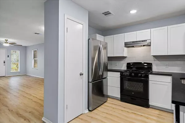 Austin, TX 78745,8706 Dandelion TRL