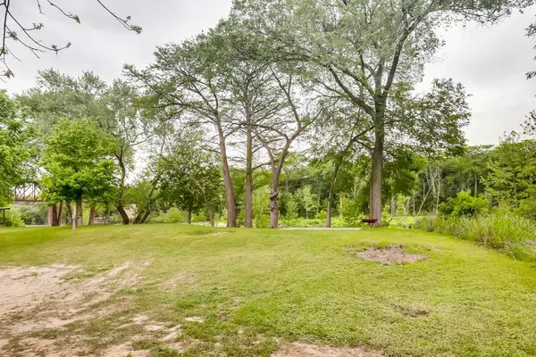 New Braunfels, TX 78130,0 Ervendberg Ave