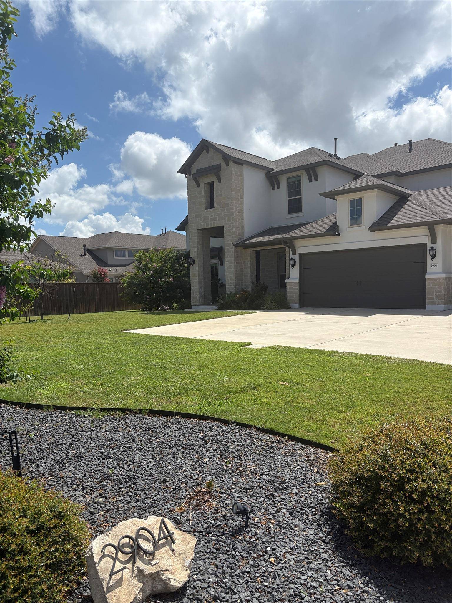 2904 Fallcrest BND, Leander, TX 78641