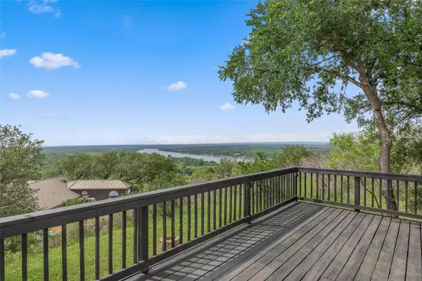 Marble Falls, TX 78657,510 Circle RD