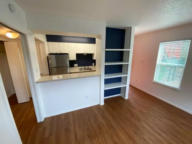 808 Winflo DR #104, Austin, TX 78703