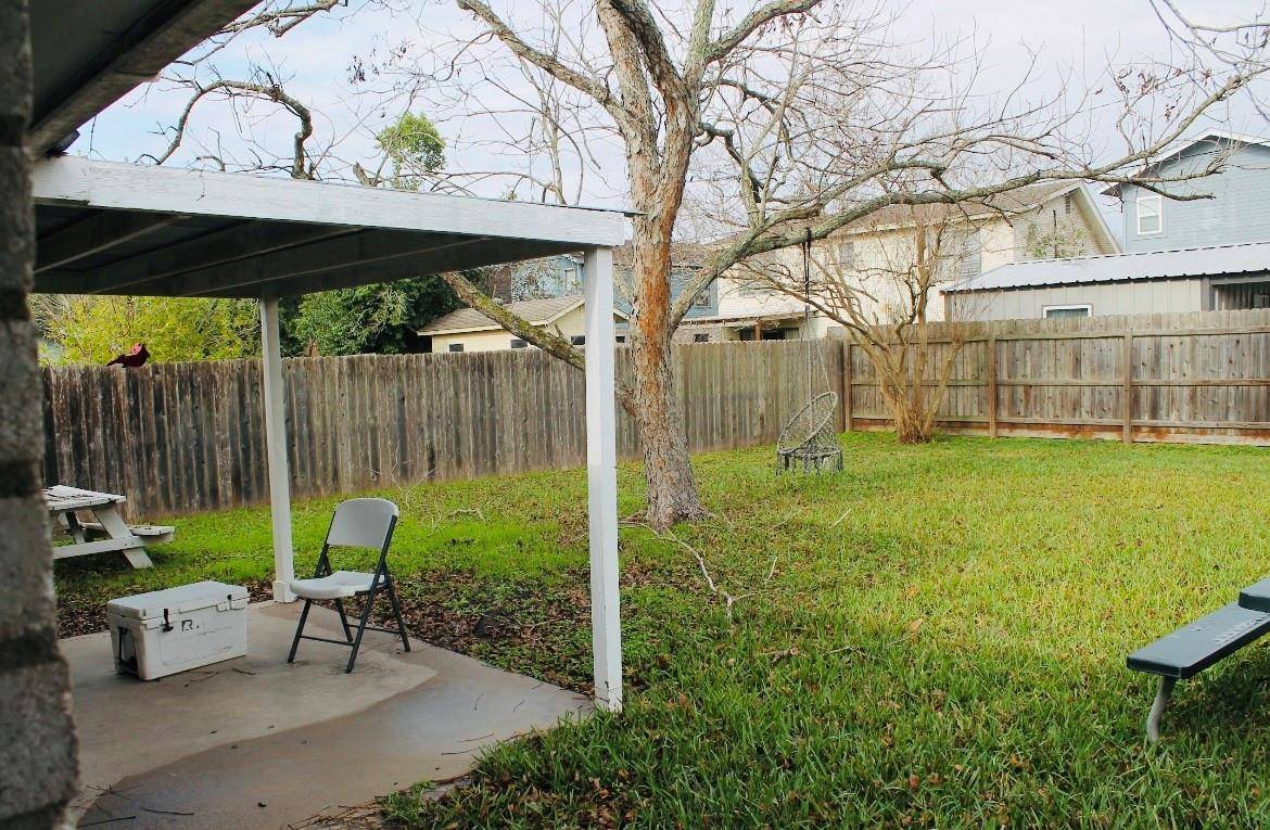Victoria, TX 77901,202 Byron DR