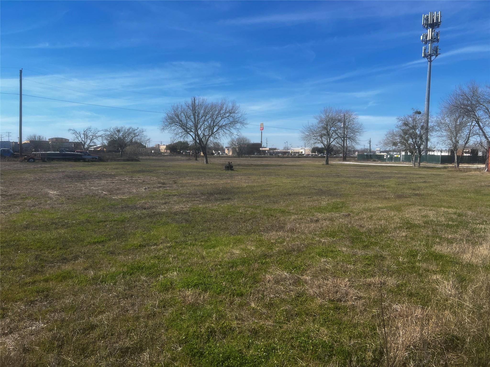 Lockhart, TX 78644,1405 S Commerce ST