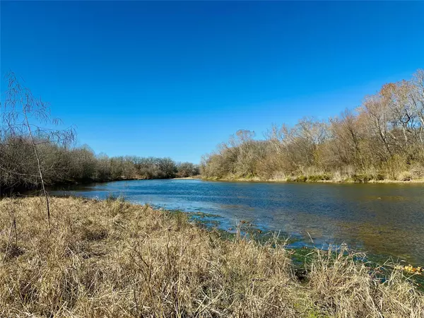 Smithville, TX 78957,276 FM 2571