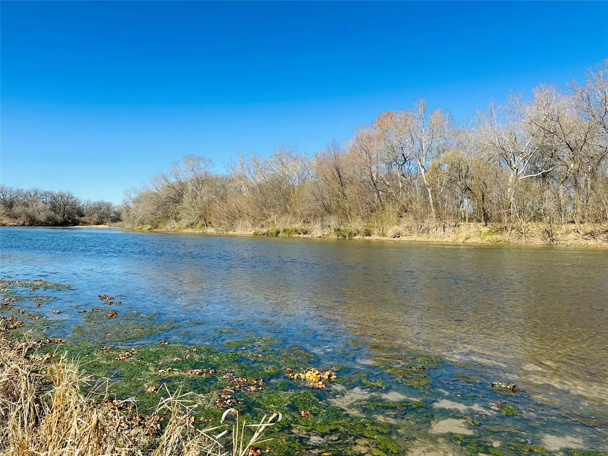 Smithville, TX 78957,276 FM 2571