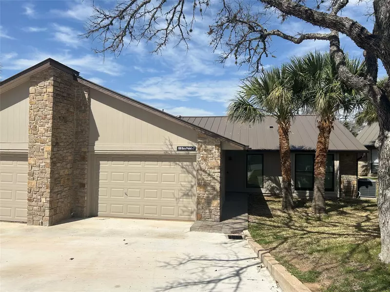 100 Bay Point DR #7, Horseshoe Bay, TX 78657
