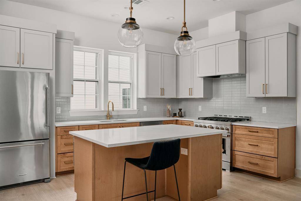 2209 Woodland Ave #601, Austin, TX 78741