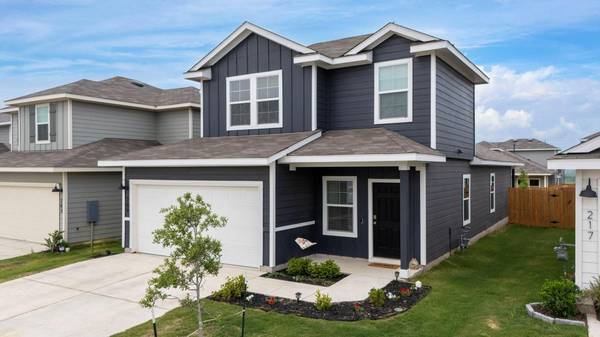 209 Ehrlich ST, Kyle, TX 78640