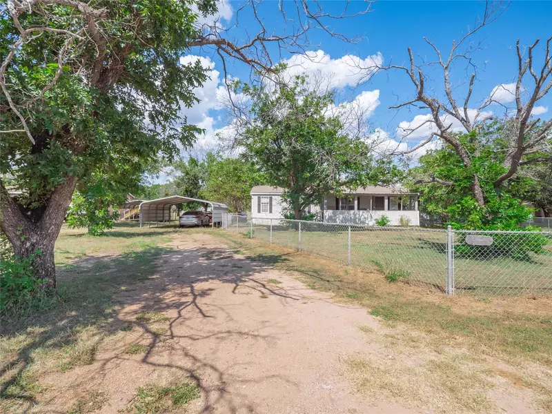 111 Pecan Orchard LN, Marble Falls, TX 78654